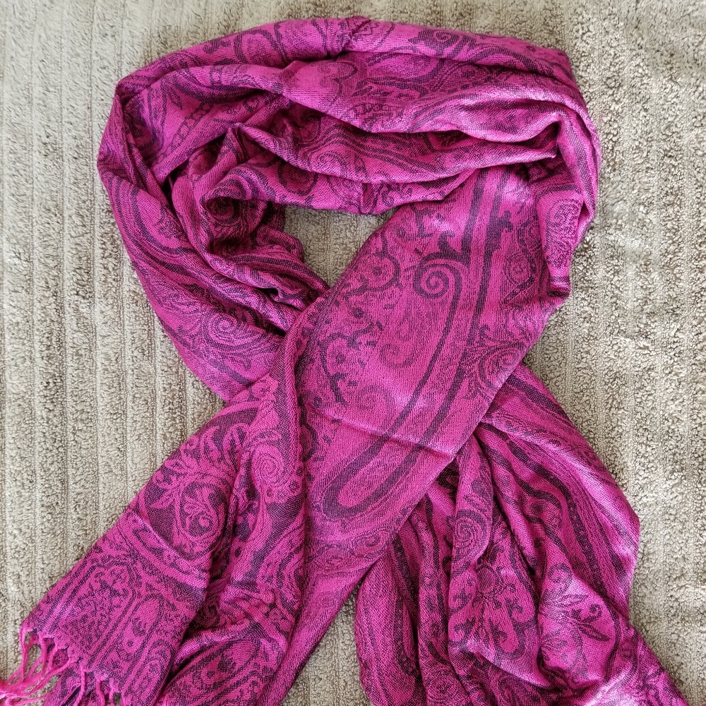 Fuchsia Scarf